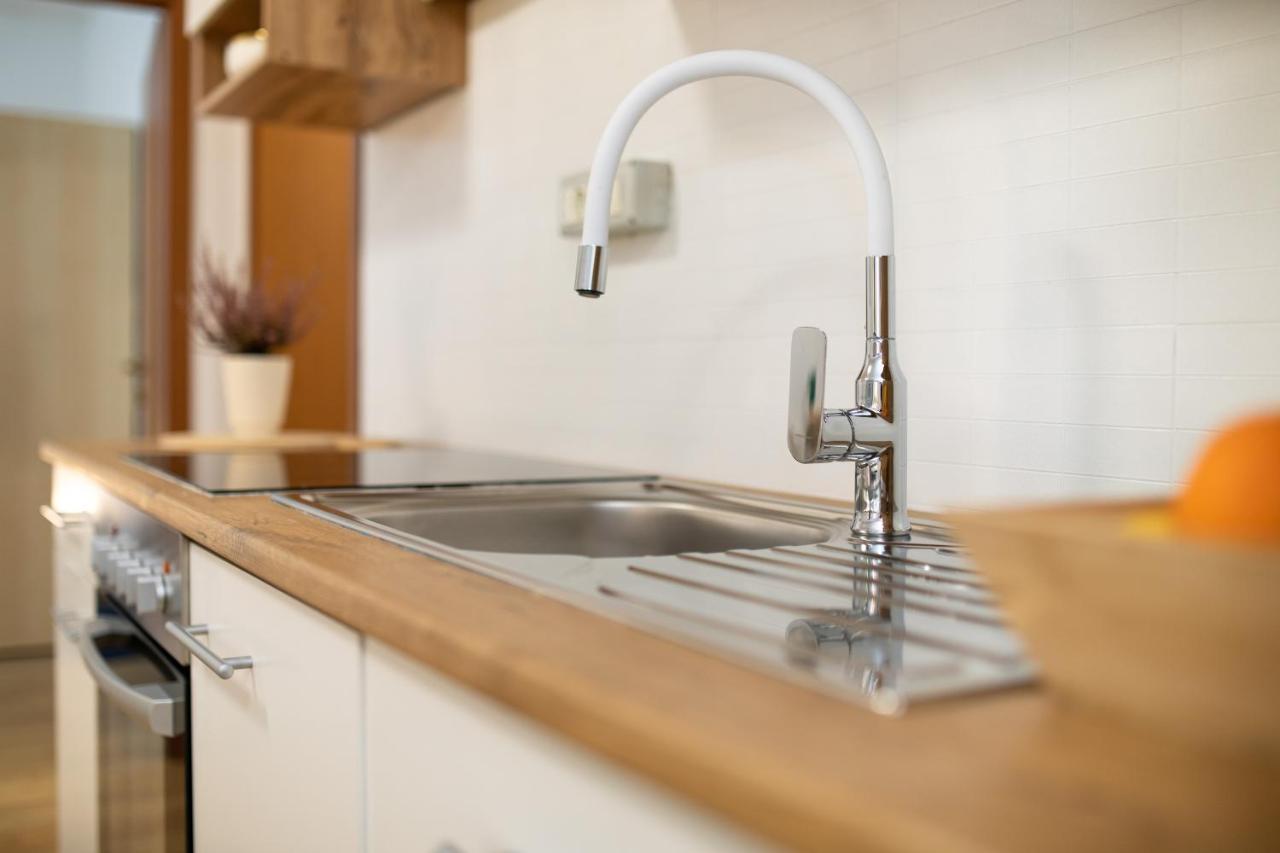 Double Oak Apartment Rijeka Bagian luar foto